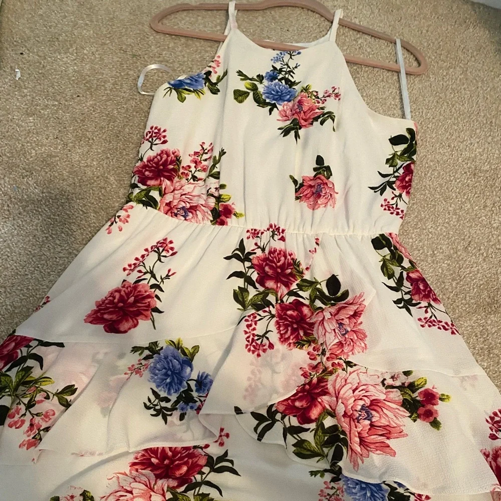 Pretty dress - Picture 1 of 1